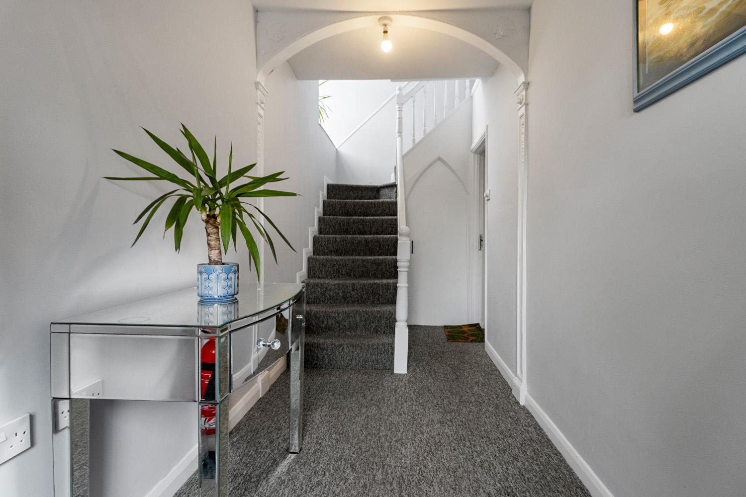 Apartment Stylish 2 Bed Near Beach, Parking, Wifi, Netflix *